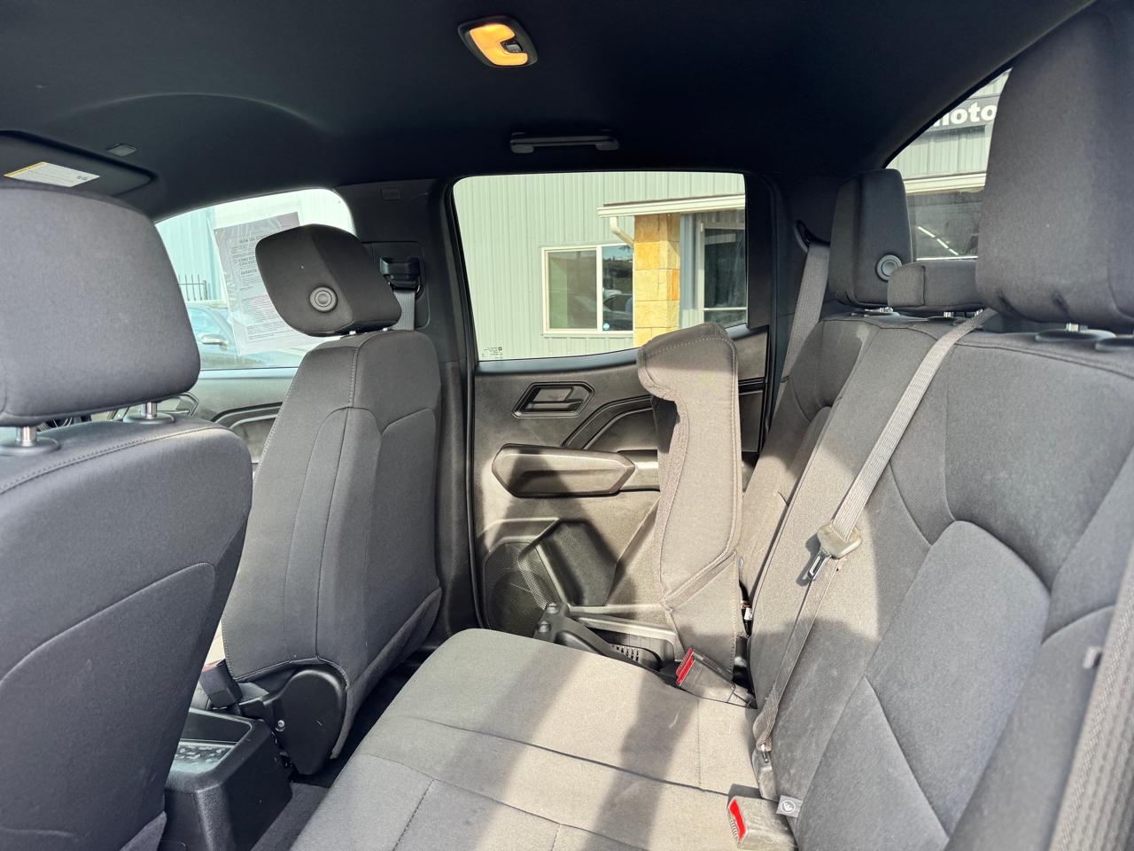 Chevrolet Colorado 2WD Crew Cab WT 2024