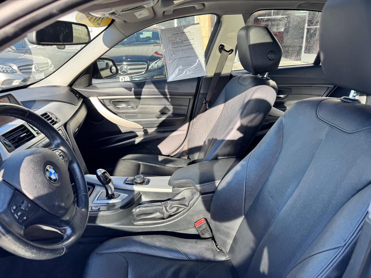 BMW 3 Series 4dr Sdn 320i xDrive AWD 2013