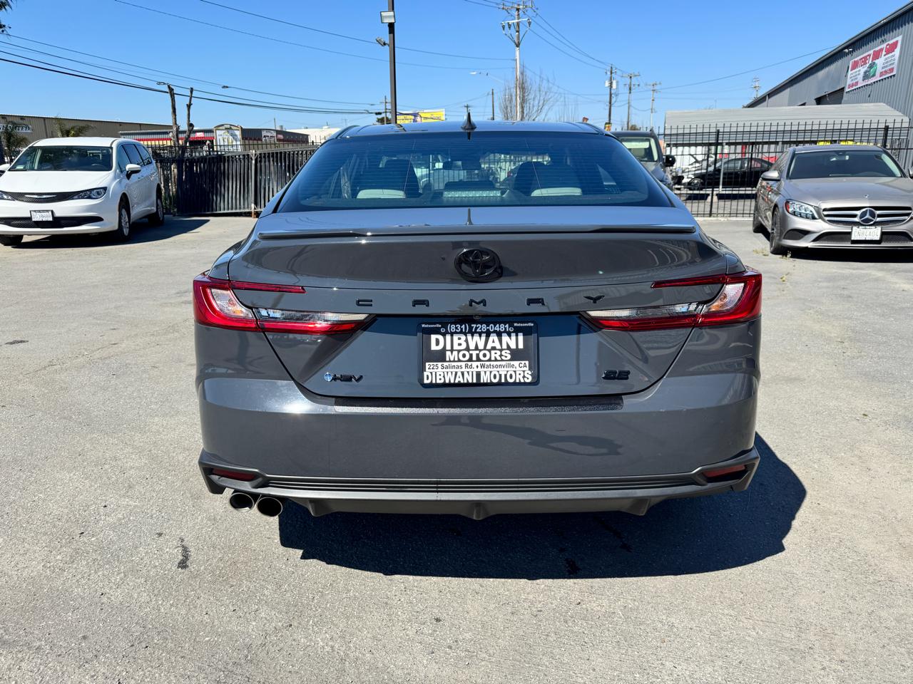 Toyota Camry XLE (Natl) 2025