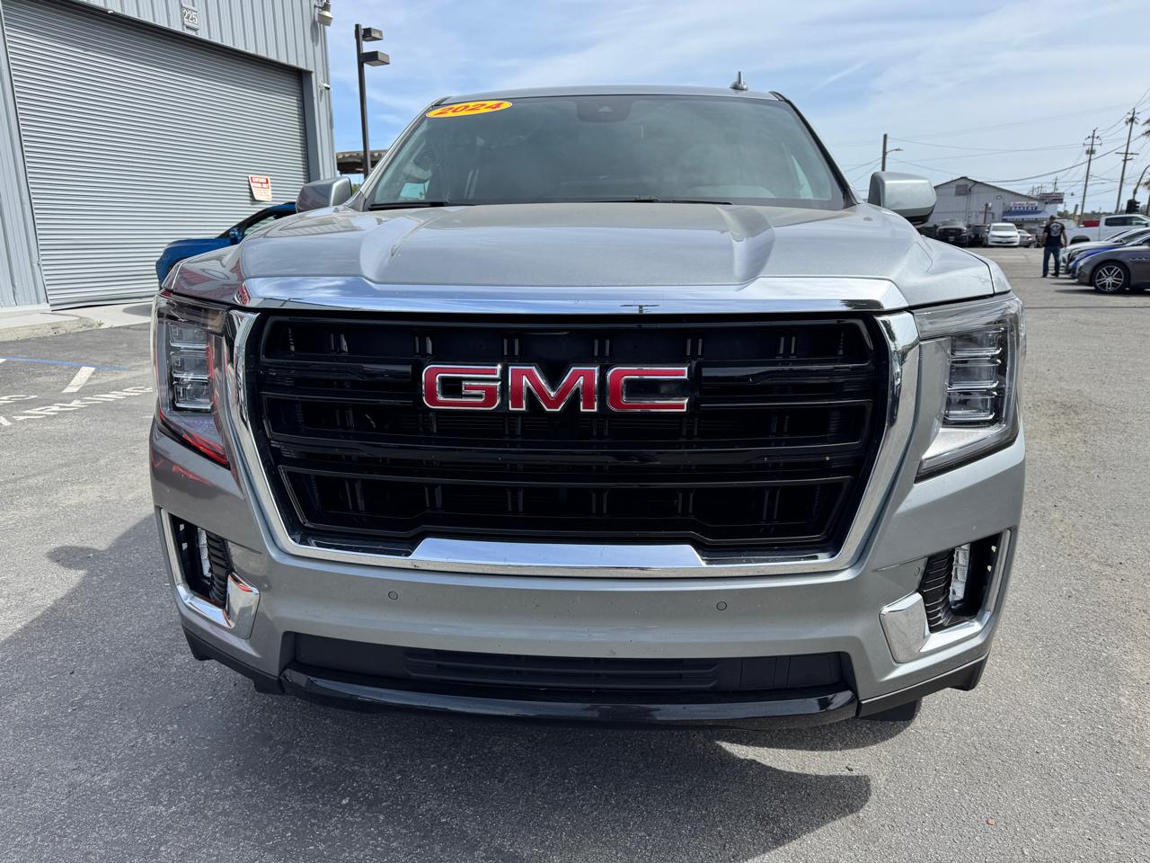 GMC Yukon 2WD 4dr SLE 2024