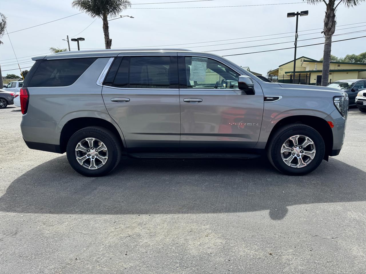 GMC Yukon 2WD 4dr SLE 2024