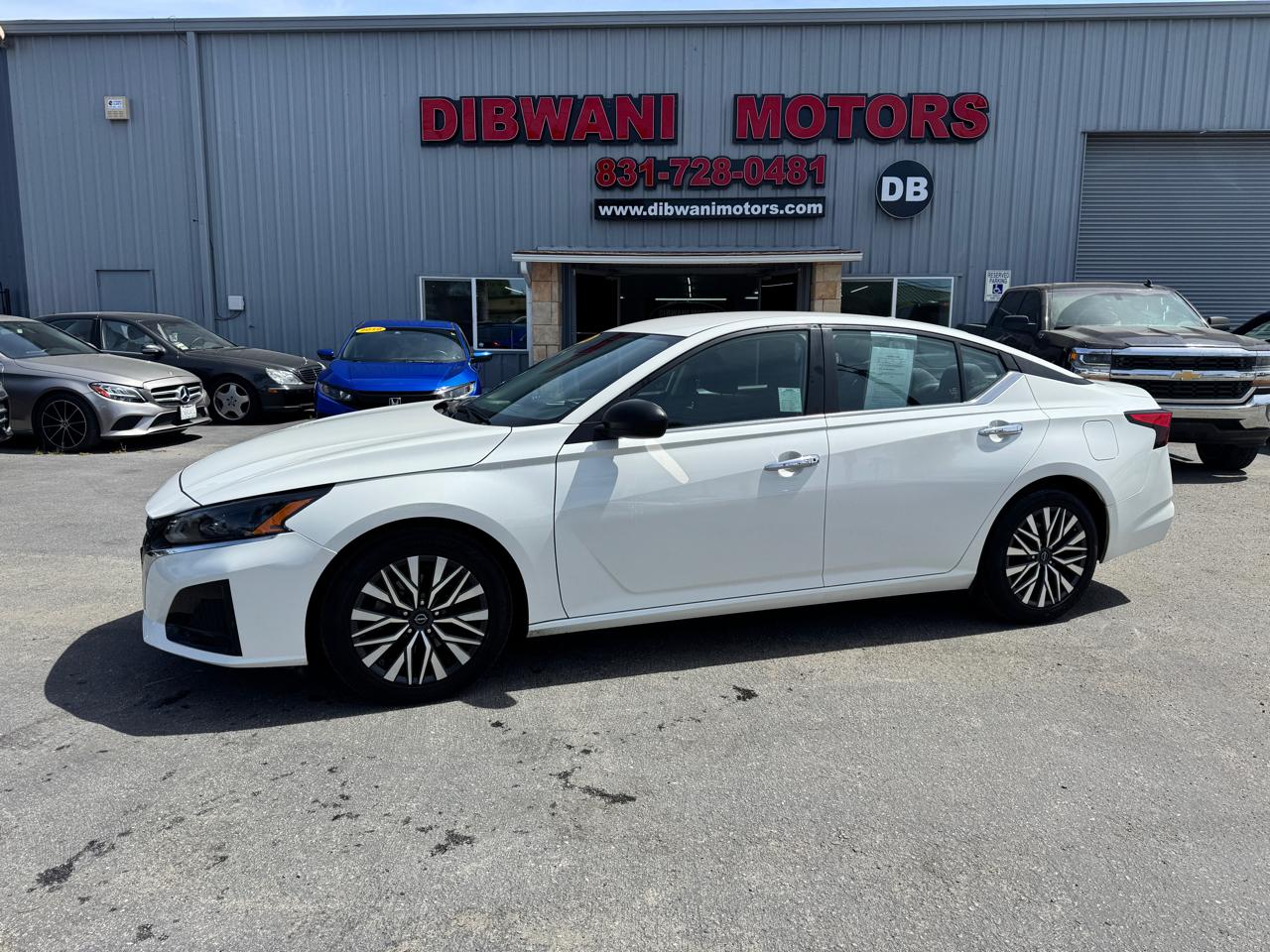 2024 Nissan Altima 2.5 SV Sedan