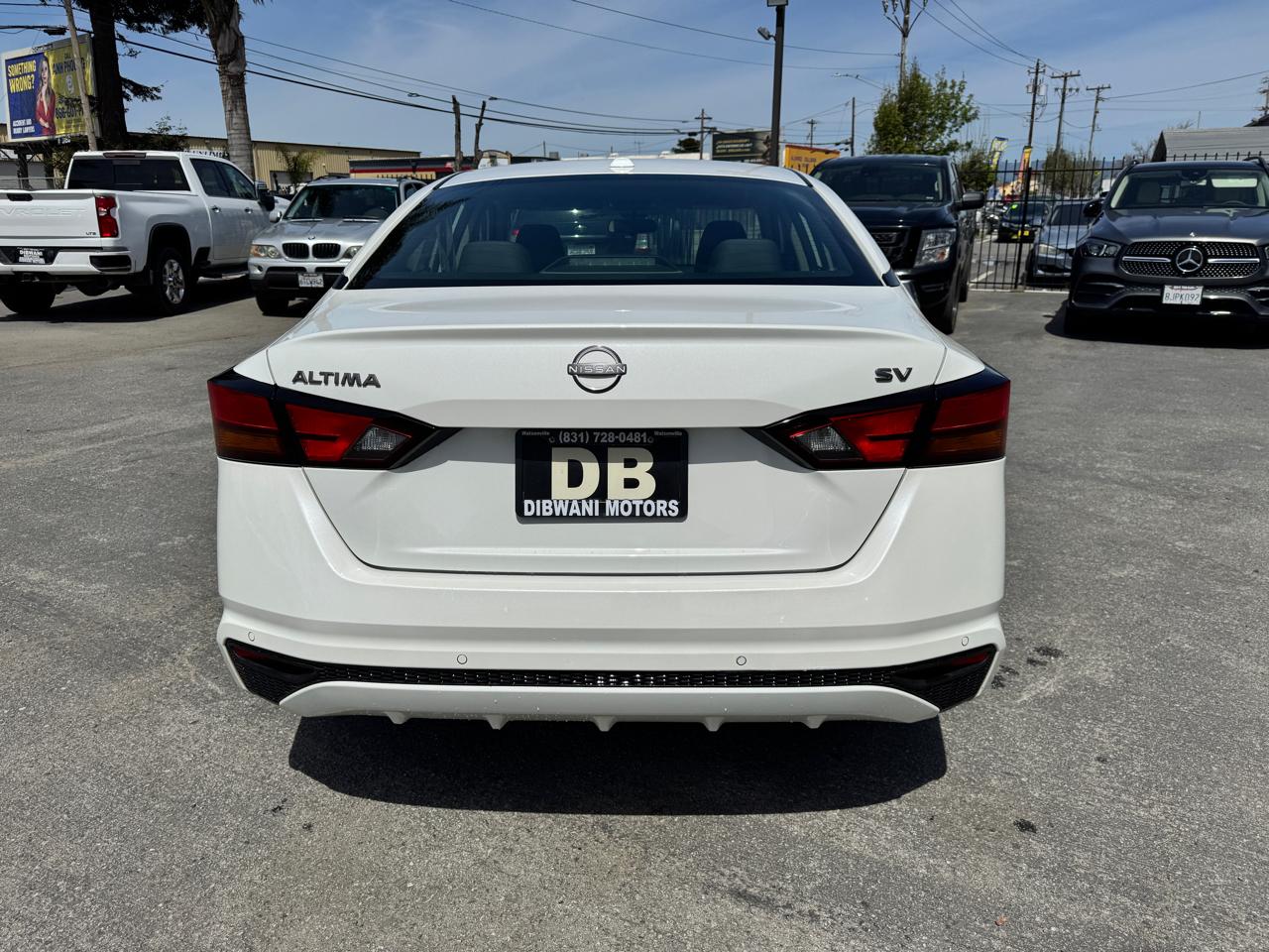 Nissan Altima 2.5 SV Sedan 2024