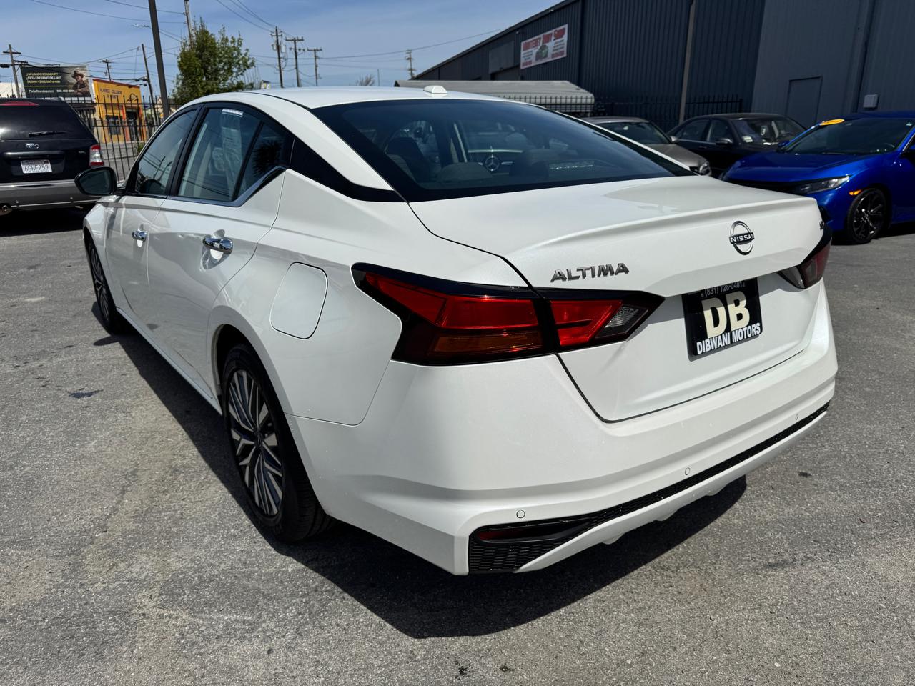 Nissan Altima 2.5 SV Sedan 2024
