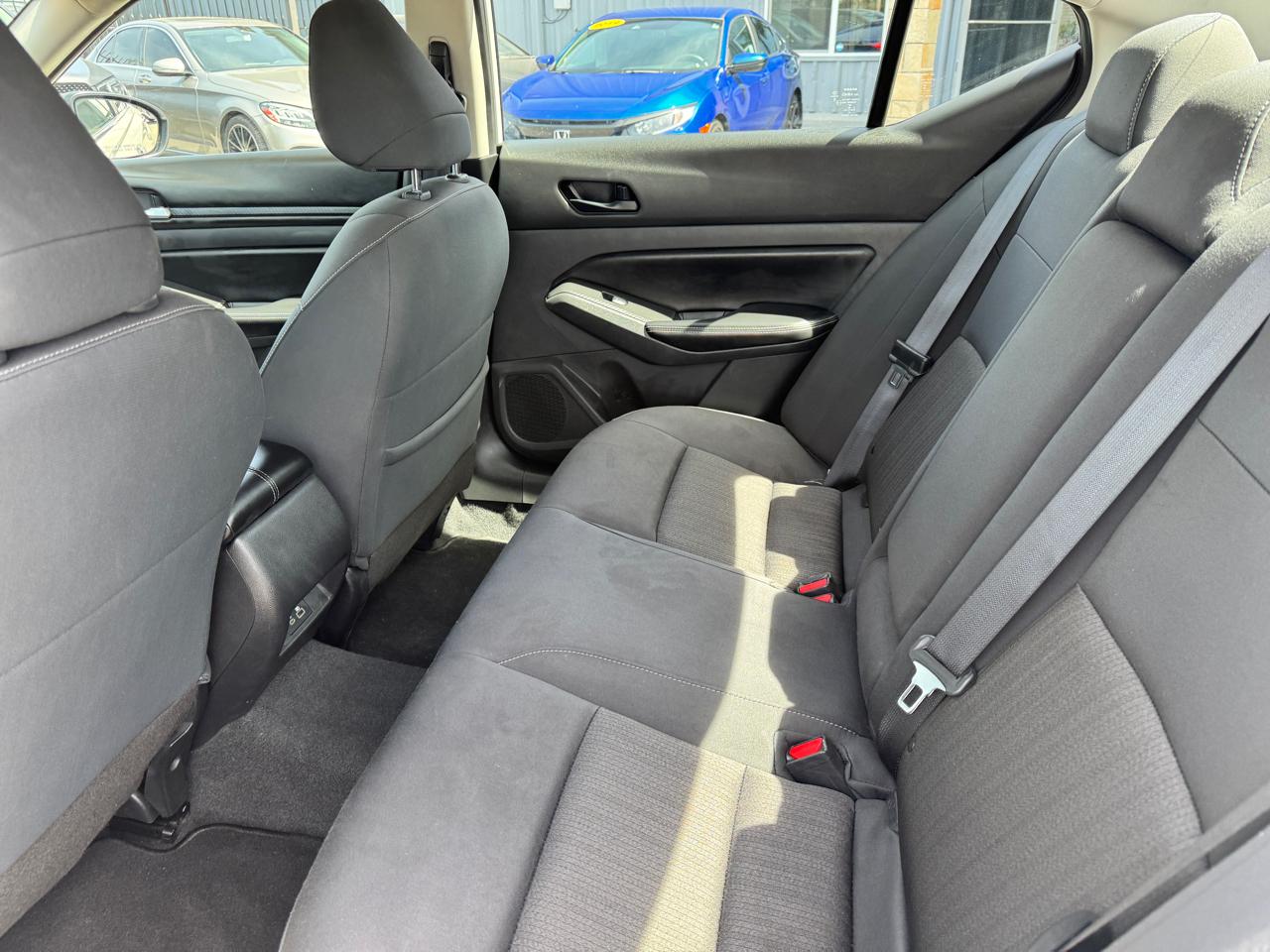 Nissan Altima 2.5 SV Sedan 2024