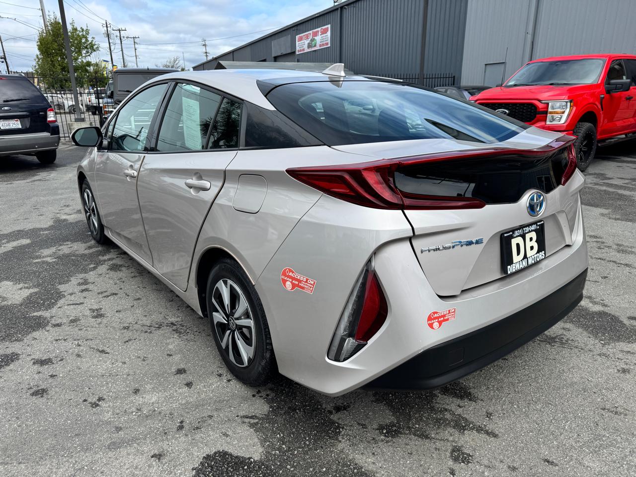 Toyota Prius Prime Advanced (Natl) 2018