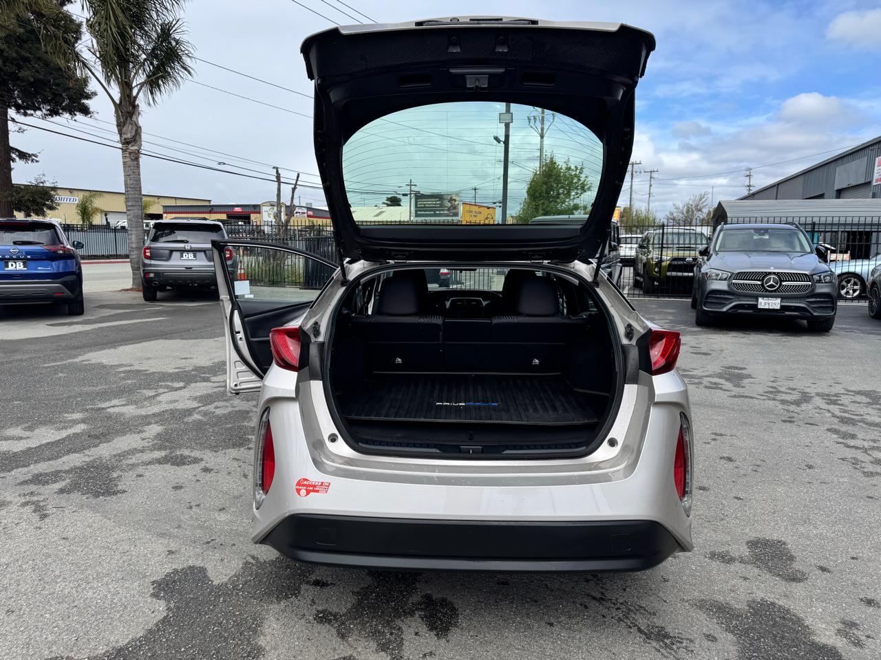 Toyota Prius Prime Advanced (Natl) 2018
