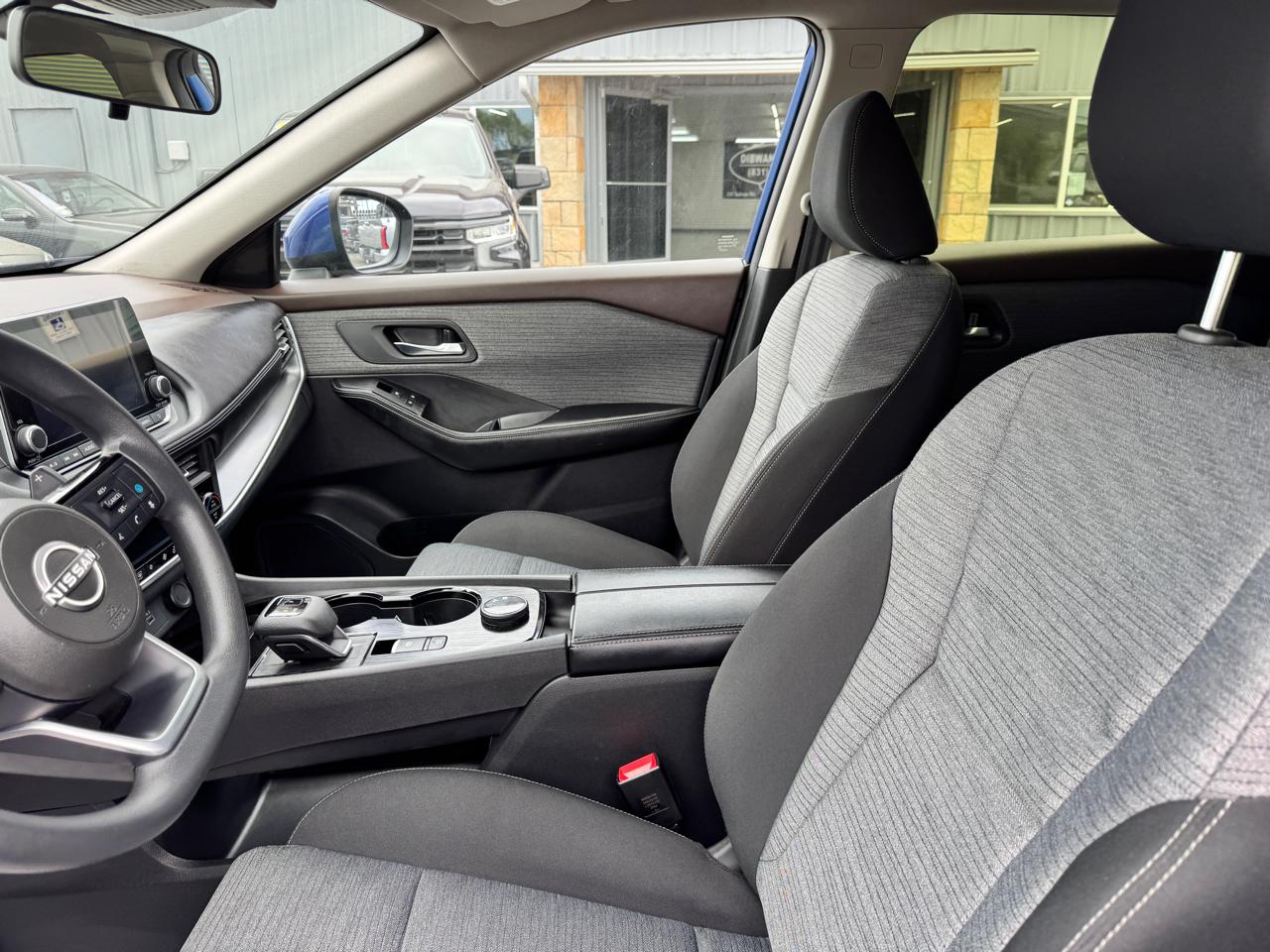 Nissan Rogue AWD SV 2023