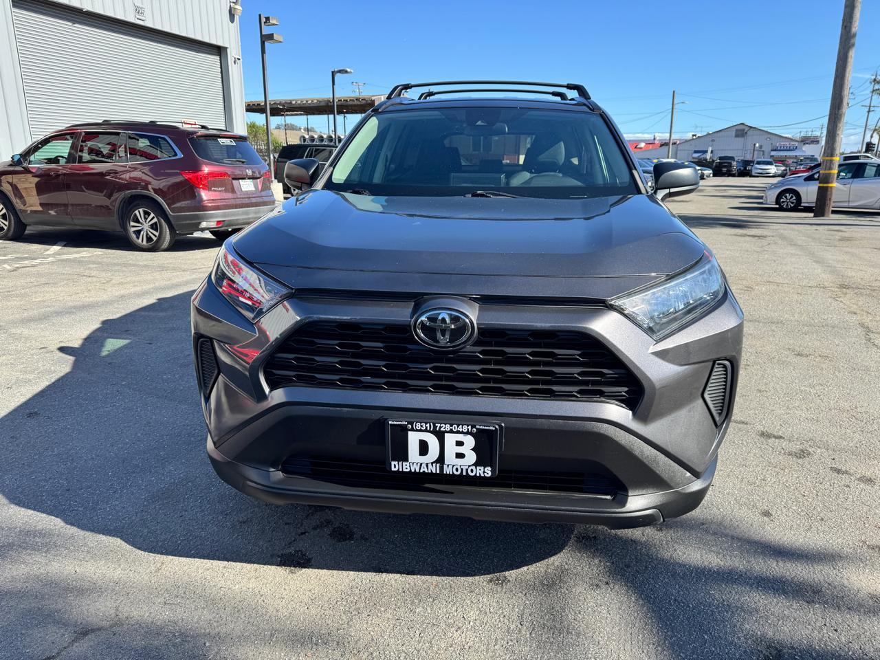 Toyota RAV4 LE FWD (Natl) 2020