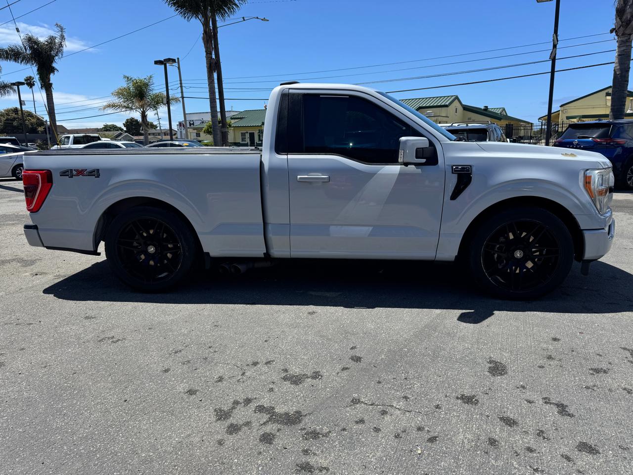 Ford F-150 XLT 4WD Reg Cab 8' Box 2022