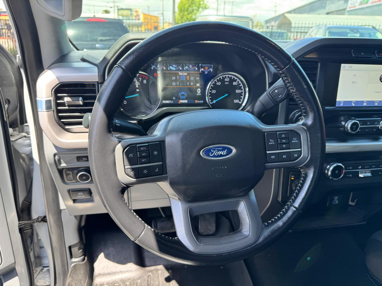 Ford F-150 XLT 4WD Reg Cab 8' Box 2022