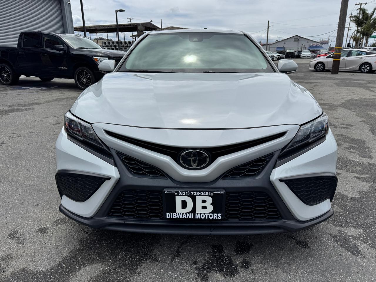 Toyota Camry SE Auto (Natl) 2023