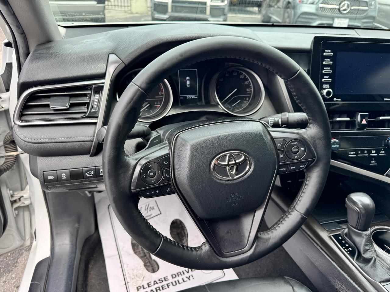 Toyota Camry SE Auto (Natl) 2023