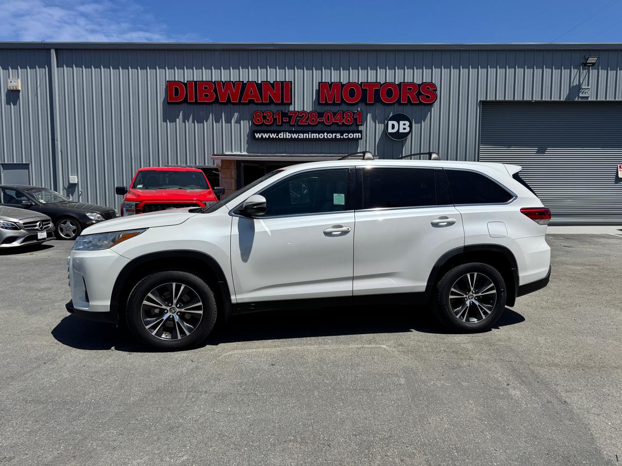 2019 Toyota Highlander LE V6 AWD (Natl)
