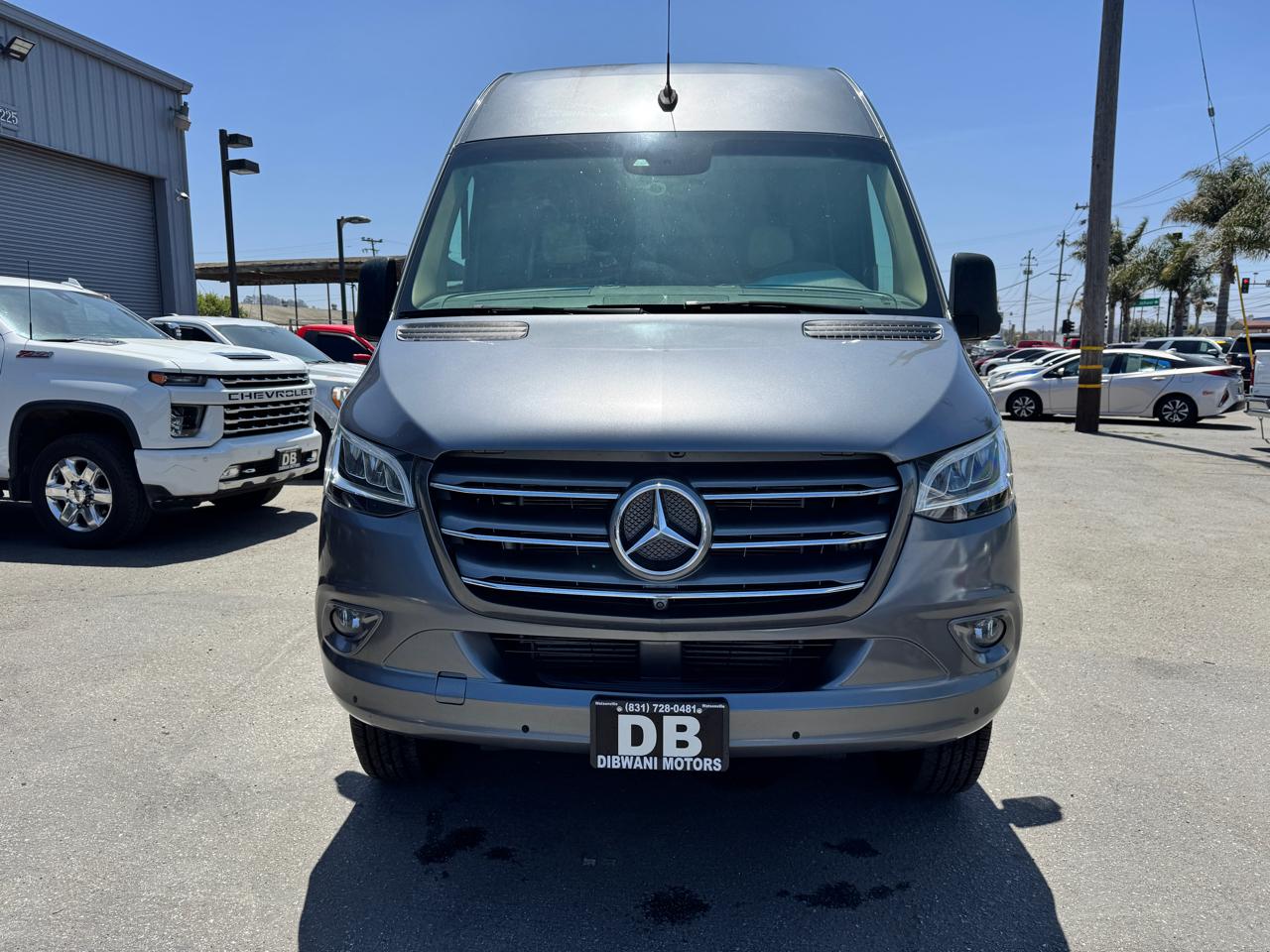 Mercedes-Benz Sprinter Cargo Van 2500 Standard Roof V6 144" 4WD 2020
