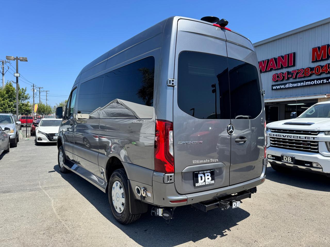 Mercedes-Benz Sprinter Cargo Van 2500 Standard Roof V6 144" 4WD 2020