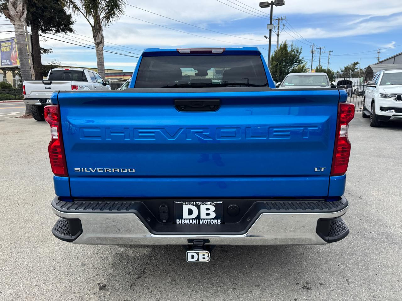 Chevrolet Silverado 1500 2WD Crew Cab 147" LT 2023