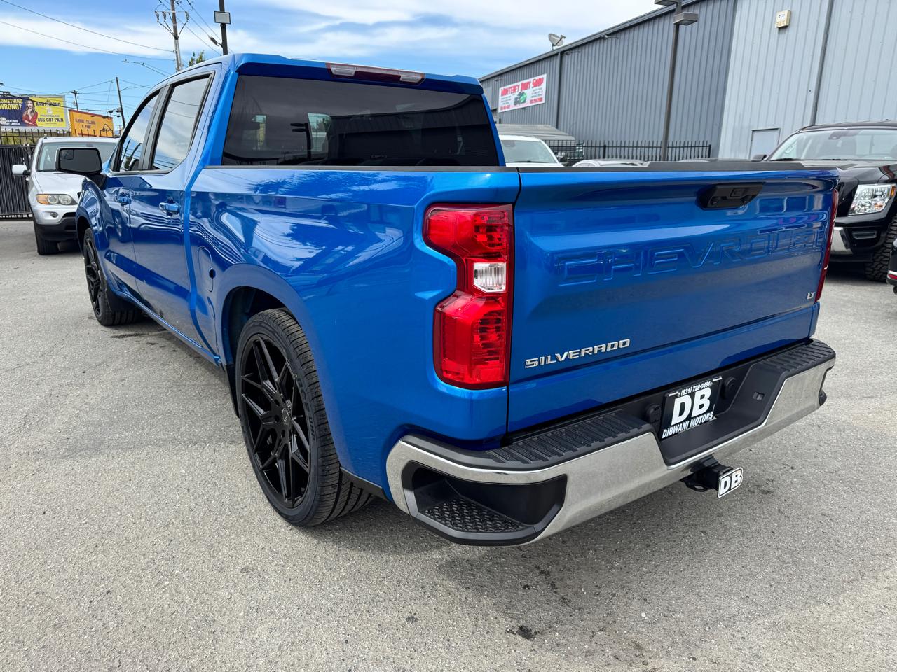Chevrolet Silverado 1500 2WD Crew Cab 147" LT 2023
