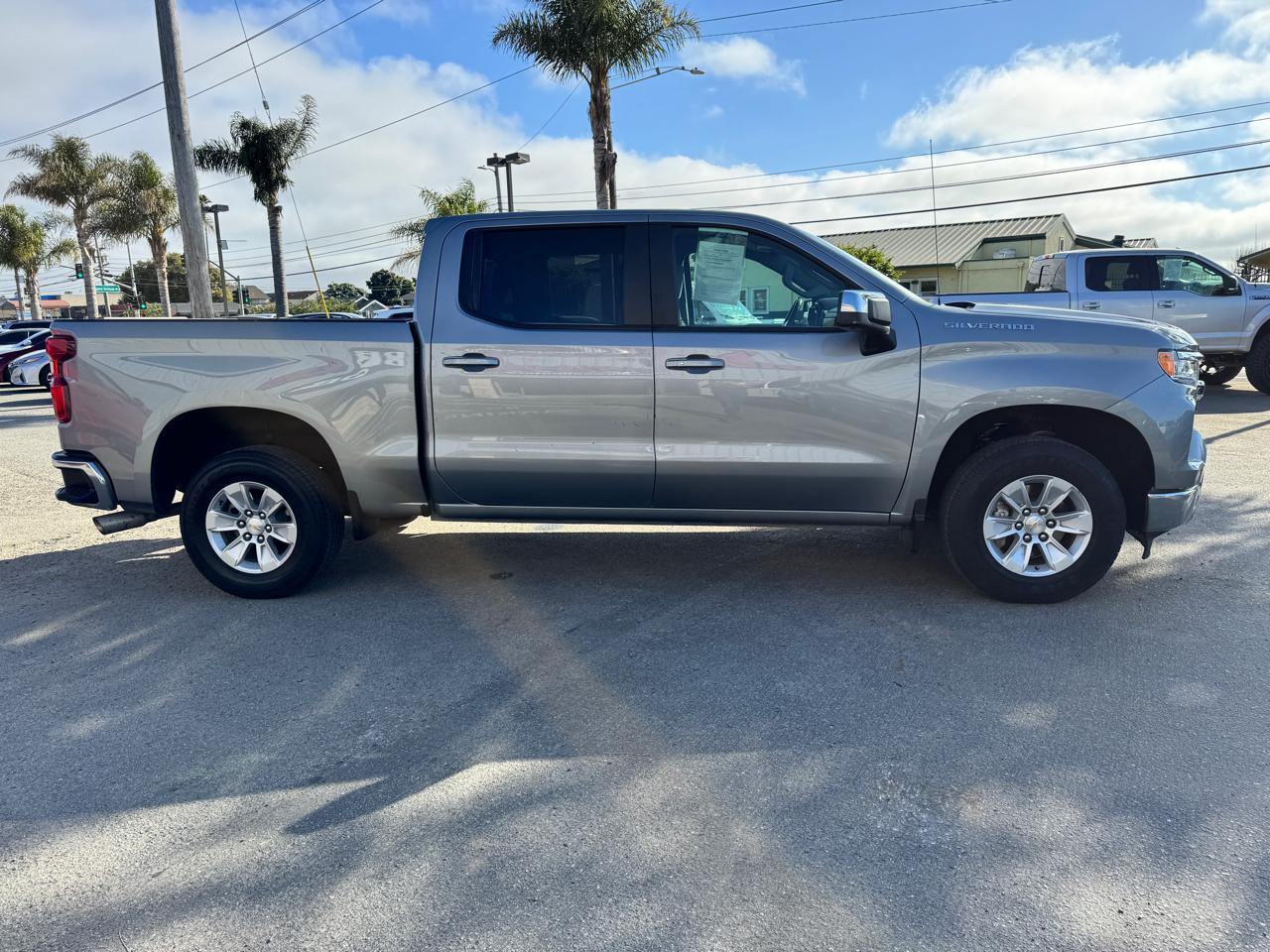 Chevrolet Silverado 1500 2WD Crew Cab 147" LT 2025