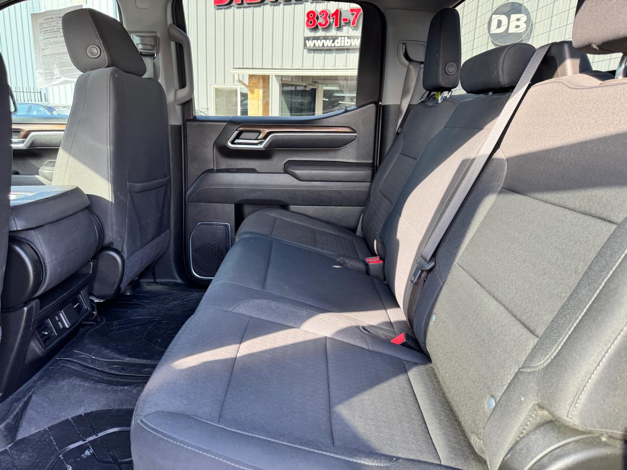 Chevrolet Silverado 1500 2WD Crew Cab 147" LT 2025