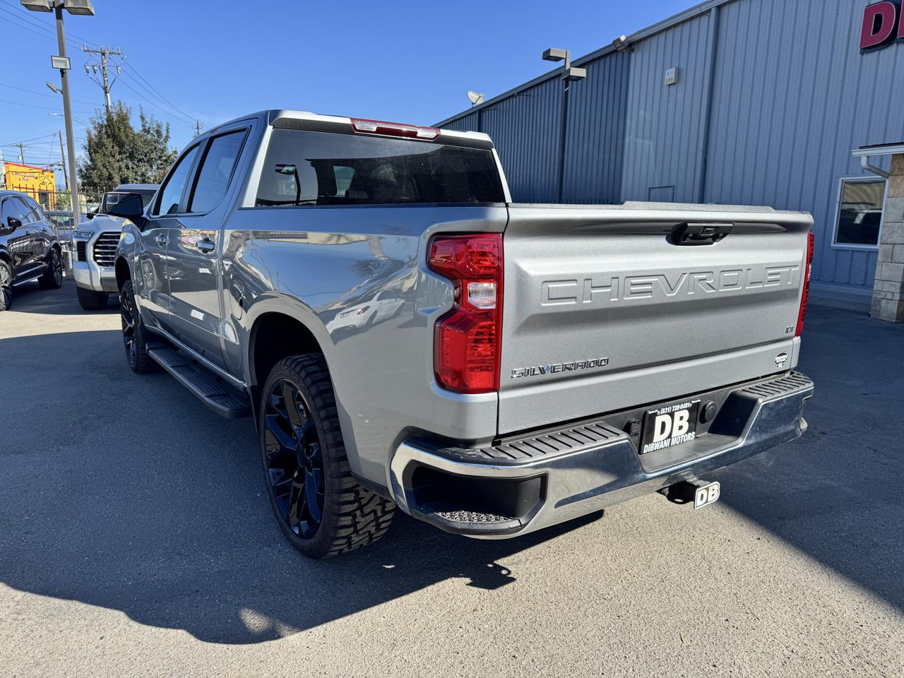 Chevrolet Silverado 1500 2WD Crew Cab 147" LT 2025