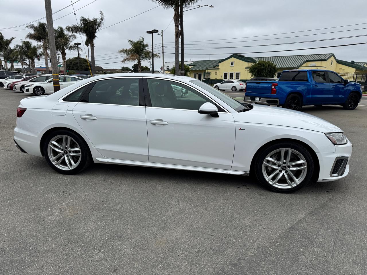 Audi A4 Sedan S line Premium Plus 45 TFSI quattro 2024