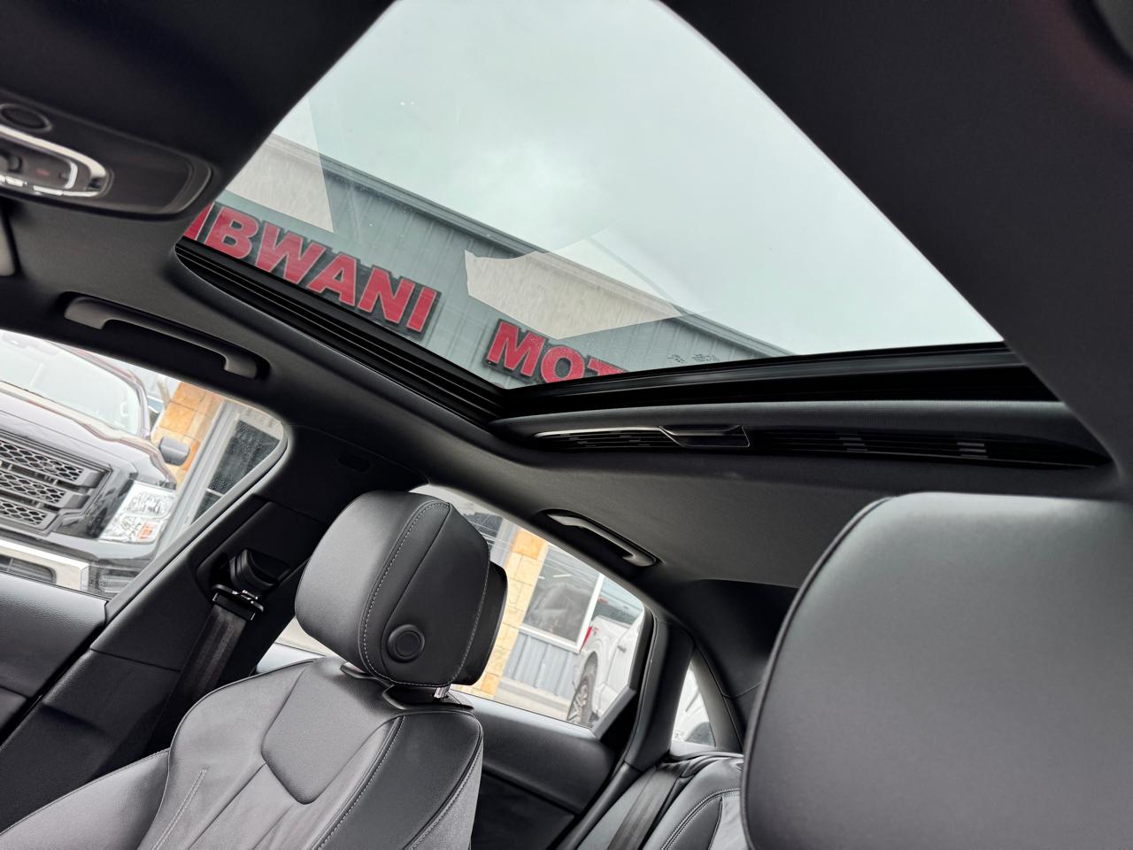 Audi A4 Sedan S line Premium Plus 45 TFSI quattro 2024