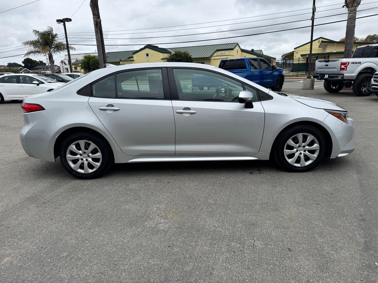 Toyota Corolla LE CVT (Natl) 2024