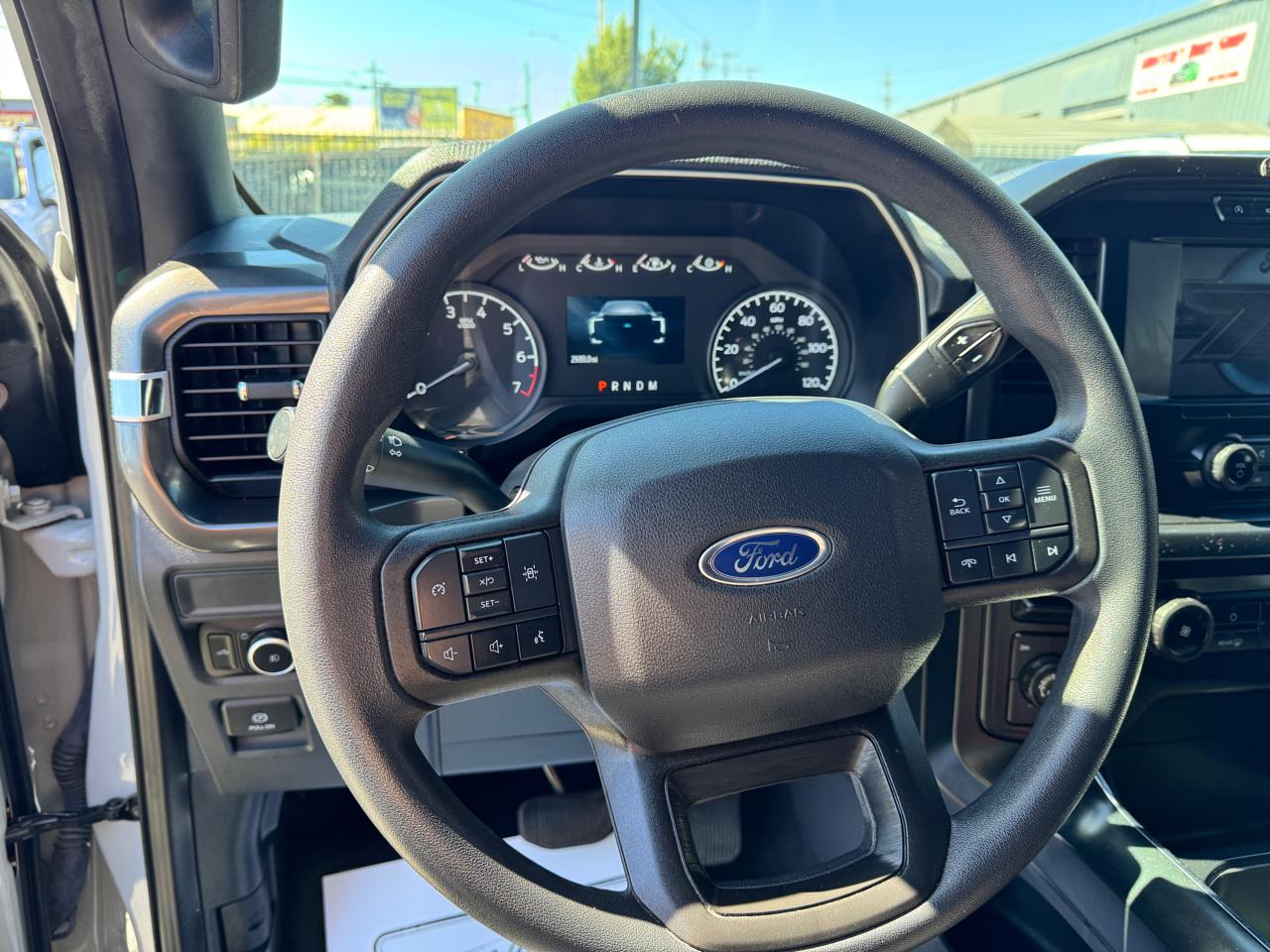 Ford F-150 Lariat 4WD SuperCrew 5.5' Box 2023