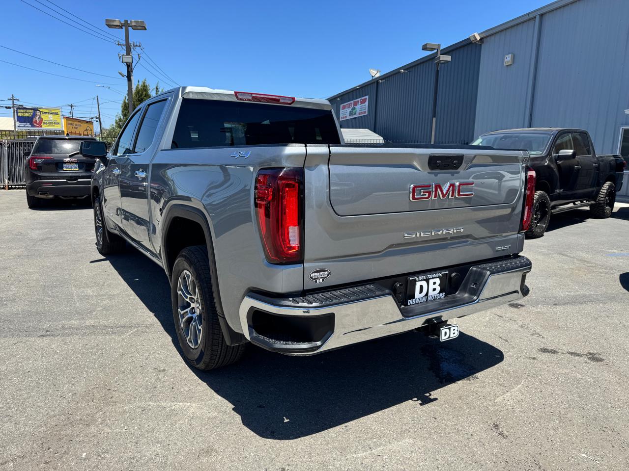 GMC Sierra 1500 4WD Crew Cab 147" SLT 2026