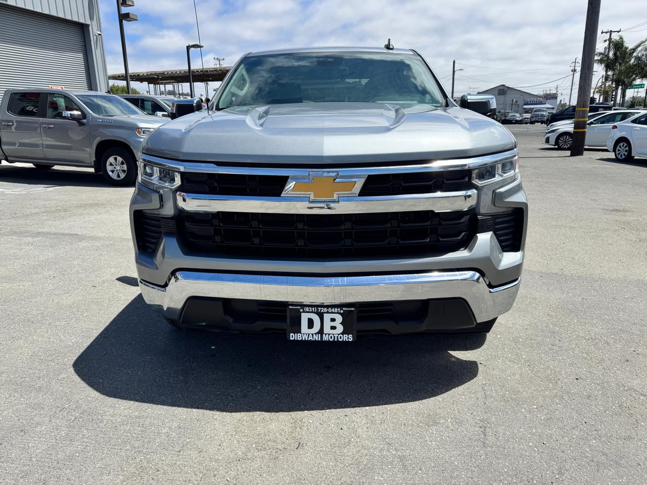 Chevrolet Silverado 1500 2WD Crew Cab 147" LT 2025