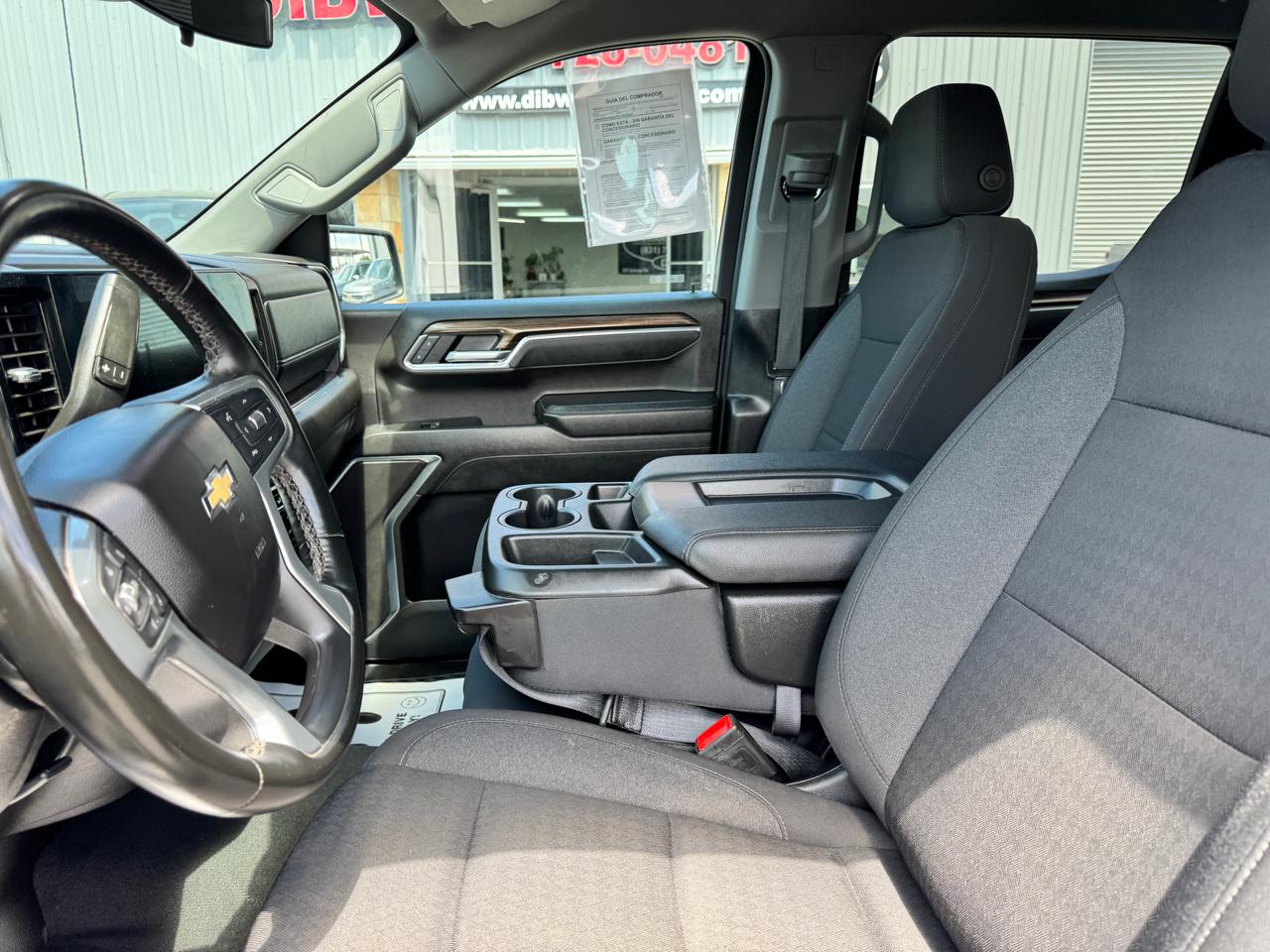 Chevrolet Silverado 1500 2WD Crew Cab 147" LT 2025