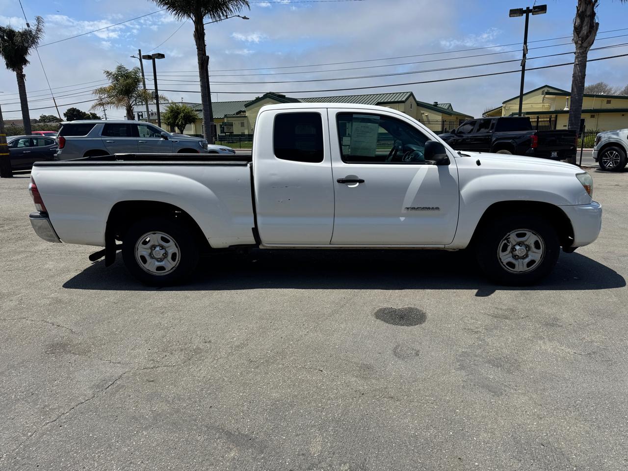 Toyota Tacoma 2WD Access I4 MT (Natl) 2009
