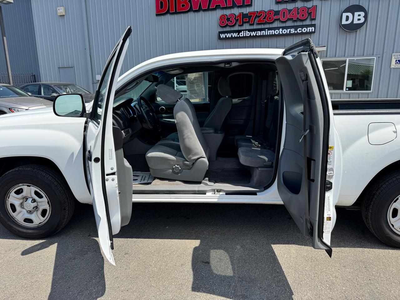 Toyota Tacoma 2WD Access I4 MT (Natl) 2009