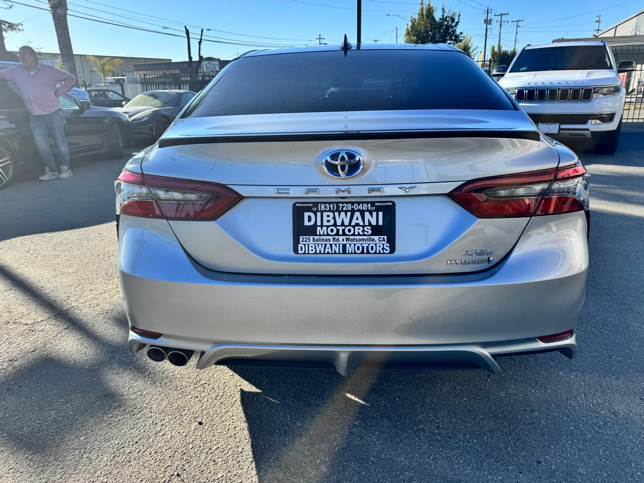 Toyota Camry Hybrid XSE CVT (Natl) 2022