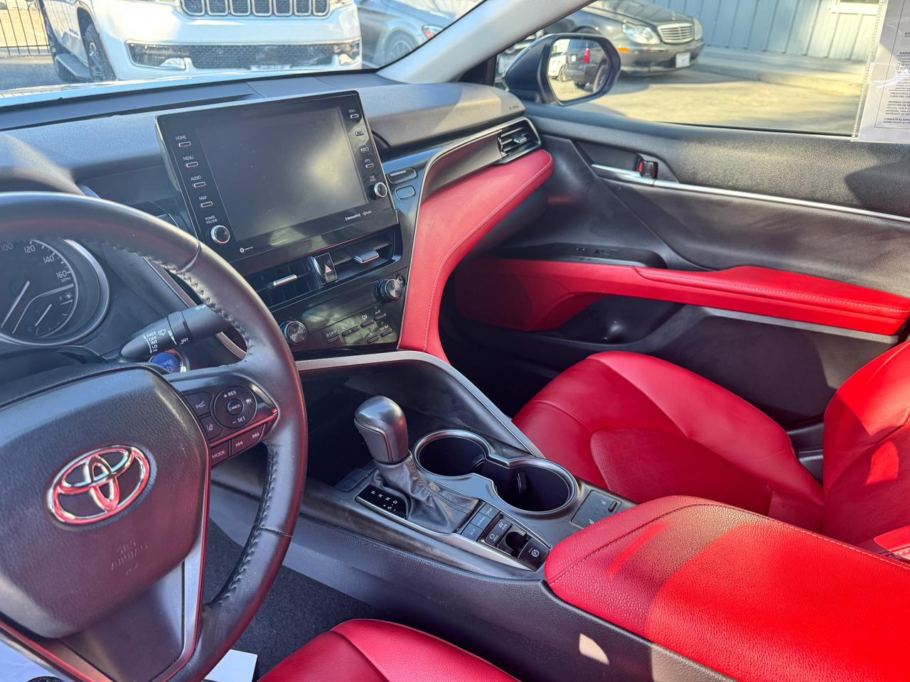 Toyota Camry Hybrid XSE CVT (Natl) 2022