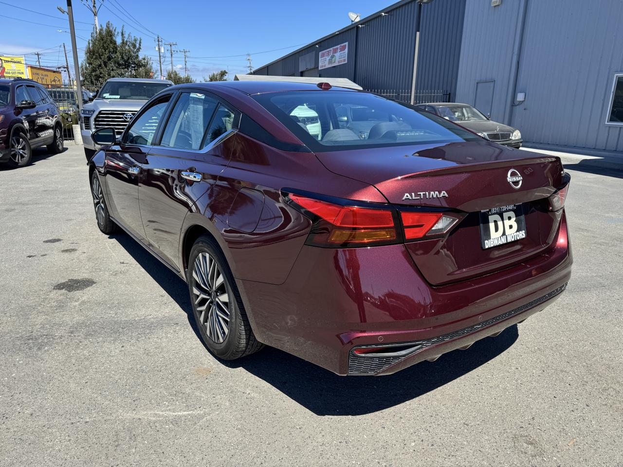 Nissan Altima 2.5 SV Sedan 2024