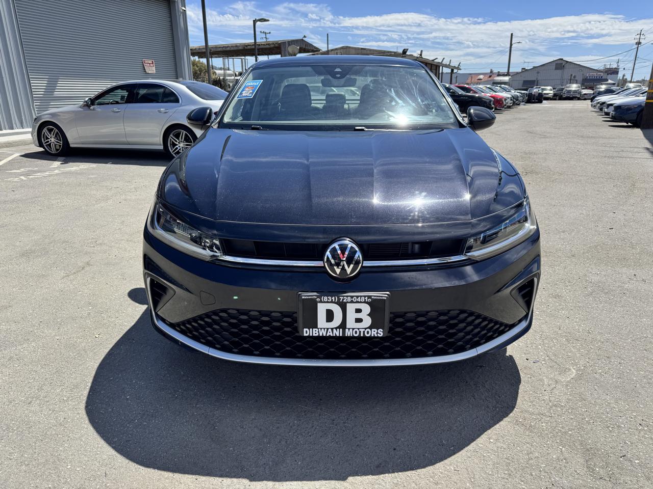 Volkswagen Jetta SE Auto 2025