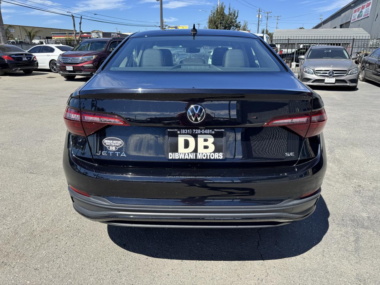 Volkswagen Jetta SE Auto 2024