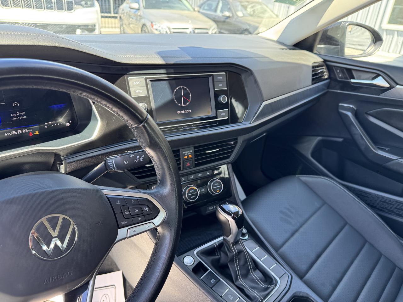 Volkswagen Jetta SE Auto 2024