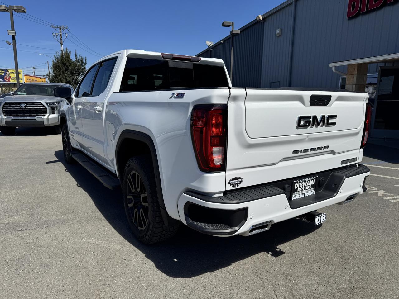 GMC Sierra 1500 4WD Crew Cab 147" Elevation w/3SB 2021