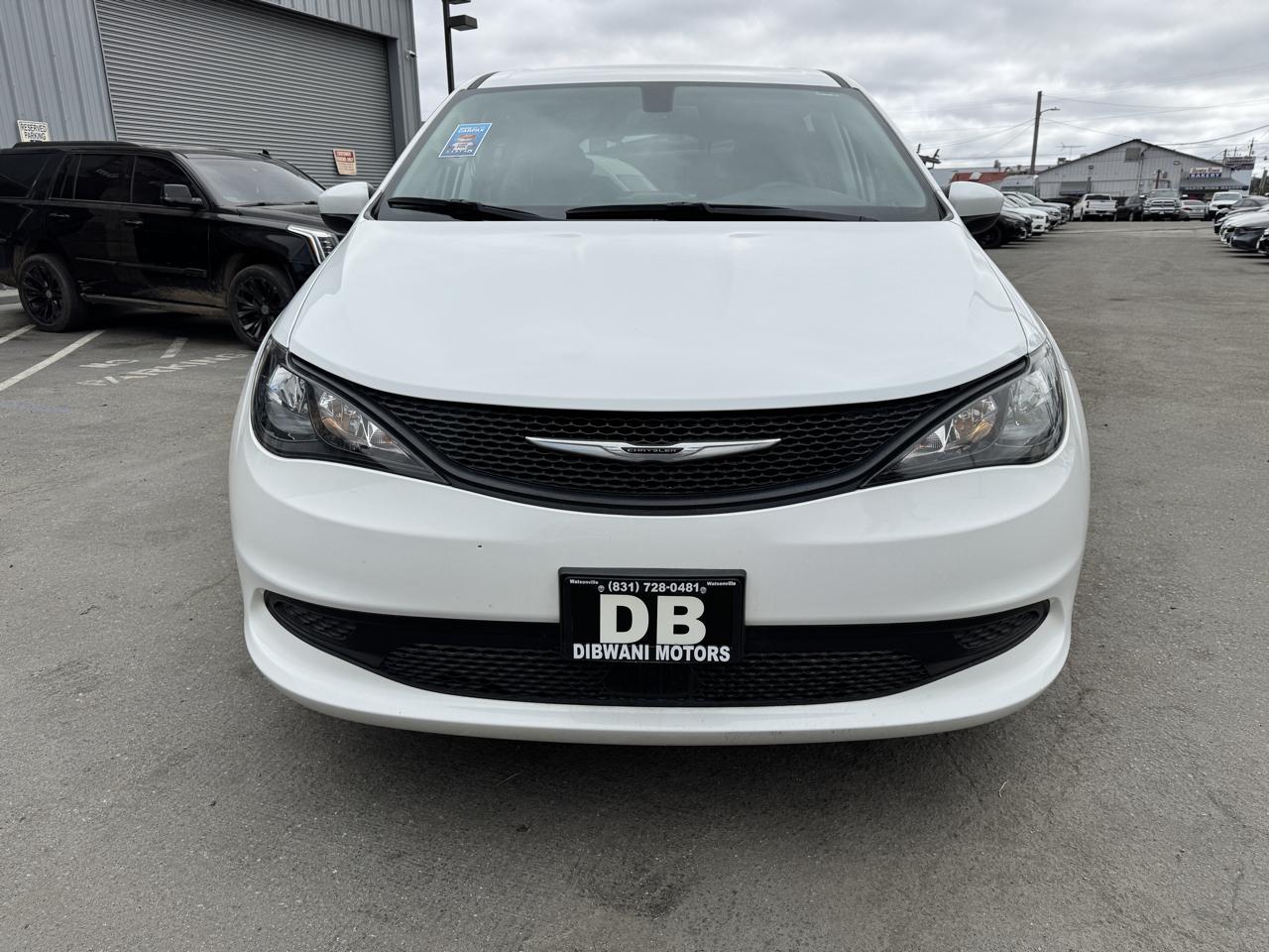 Chrysler Voyager LX FWD 2022