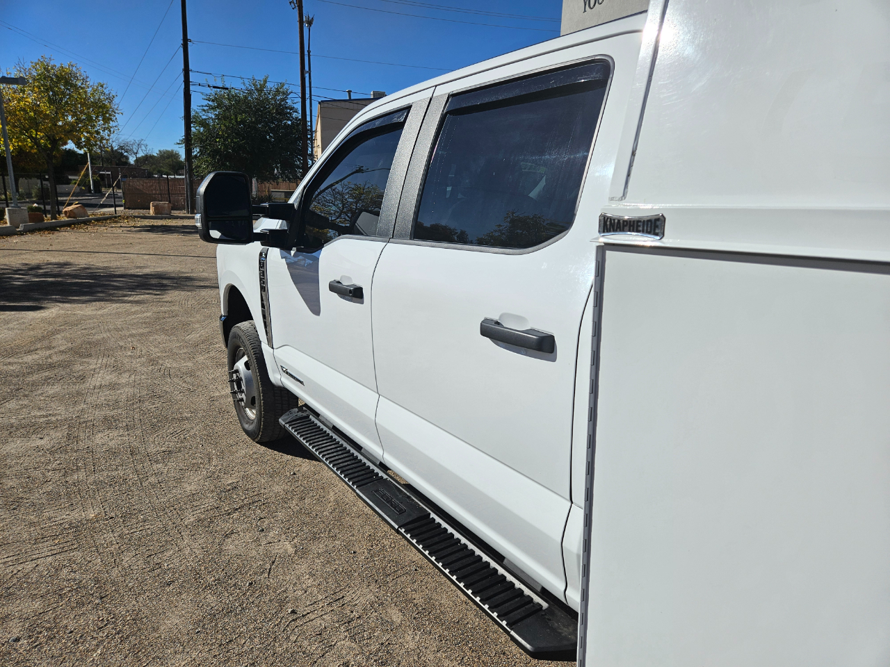 Ford Super Duty F-350 DRW XL 4WD Crew Cab 179" WB 60" CA 2023 Ford Super Duty F-350 DRW XL 4WD Crew Cab 179" WB 60" CA 2023