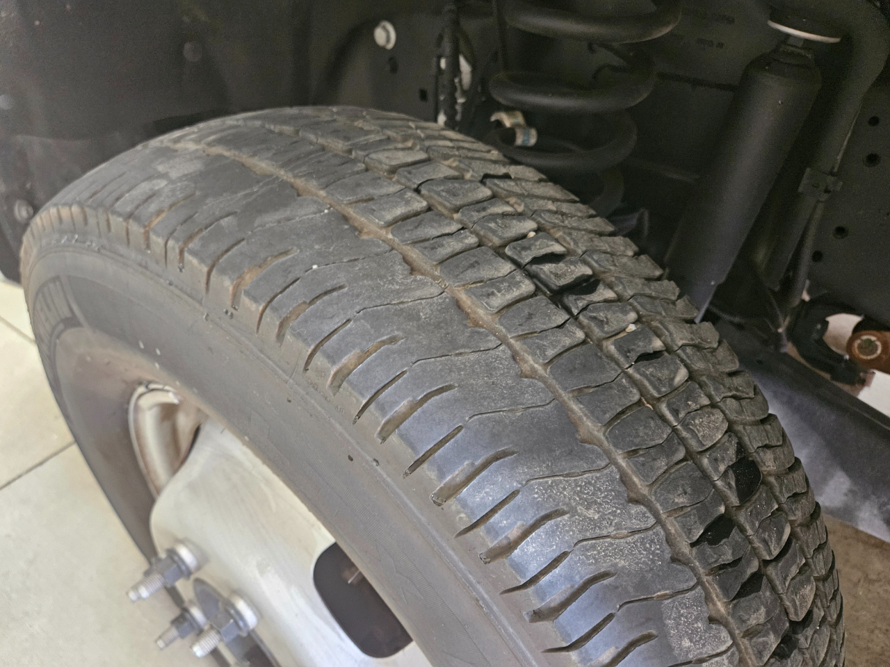 Ford Super Duty F-350 DRW XL 4WD Crew Cab 179" WB 60" CA 2023 Ford Super Duty F-350 DRW XL 4WD Crew Cab 179" WB 60" CA 2023