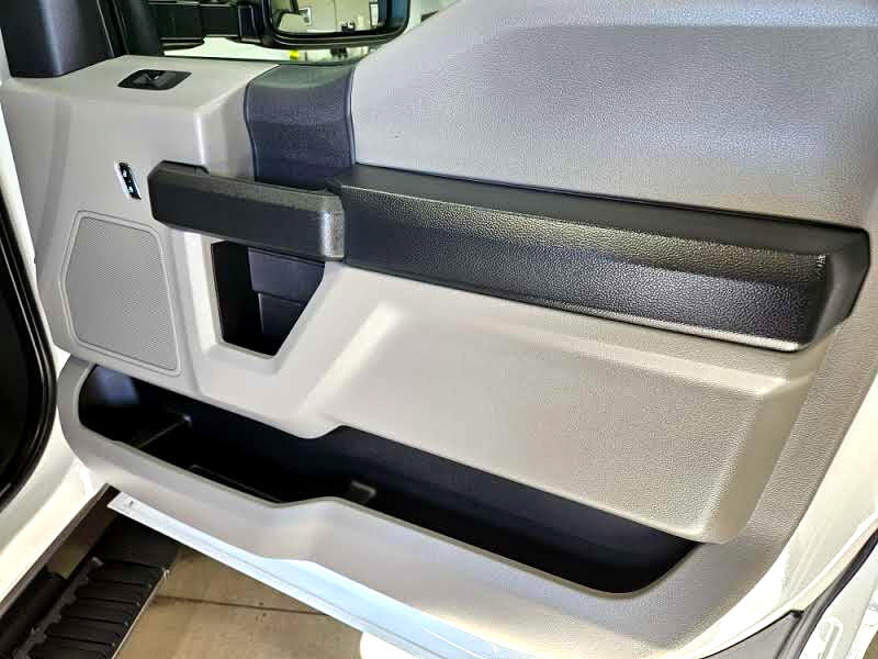 Ford Super Duty F-450 DRW XL 2WD SuperCab 192" WB 84" CA 2022