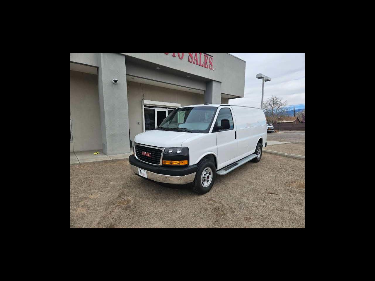 2024 GMC Savana Cargo Van RWD 2500 135"