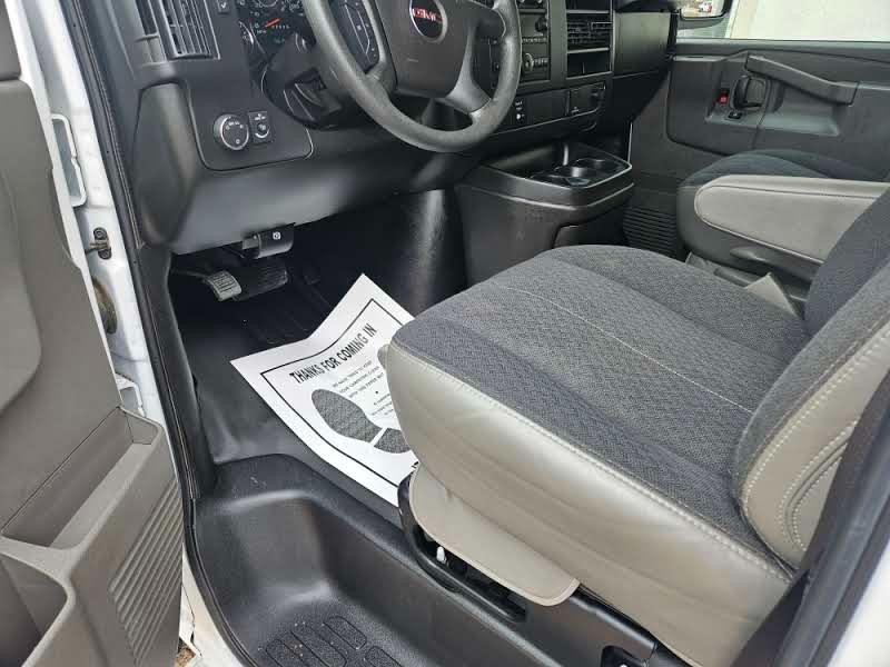 GMC Savana Cargo Van RWD 2500 135" 2024