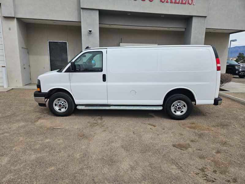 GMC Savana Cargo Van RWD 2500 135" 2024