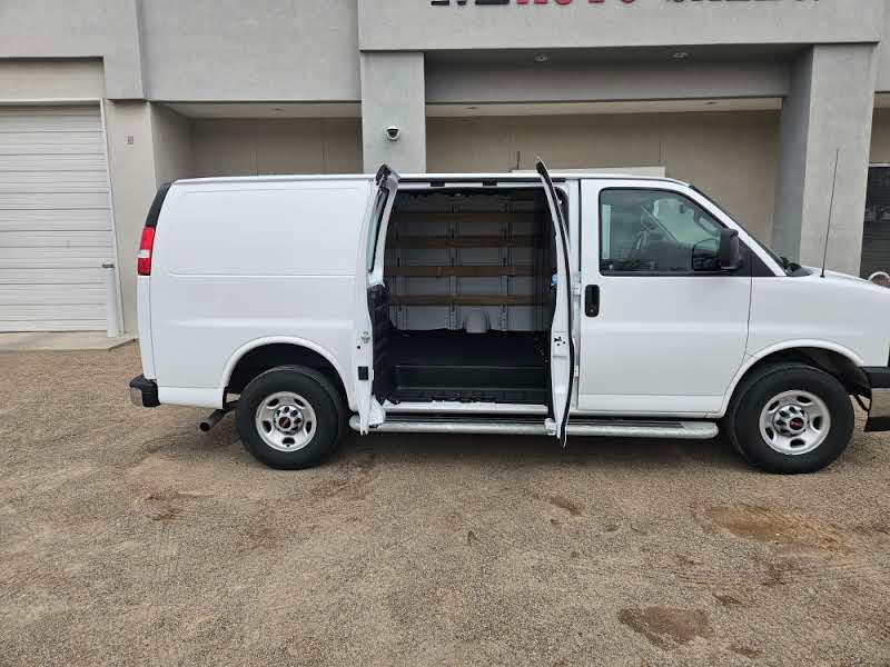 GMC Savana Cargo Van RWD 2500 135" 2024