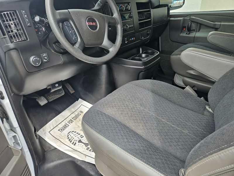 GMC Savana Cargo Van RWD 2500 135" 2024